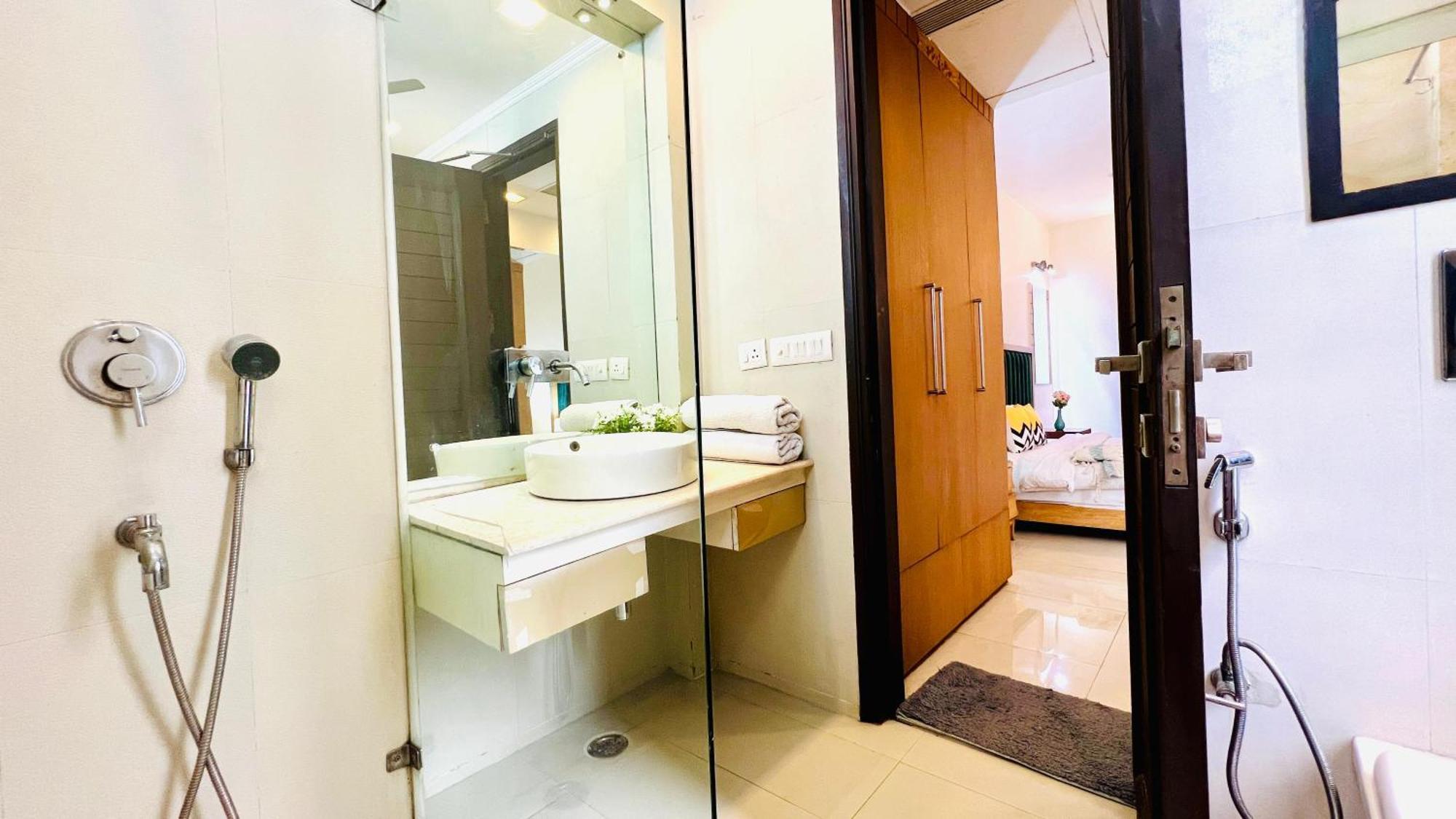Olive Service Apartments - Greater Kailash New Delhi Rom bilde